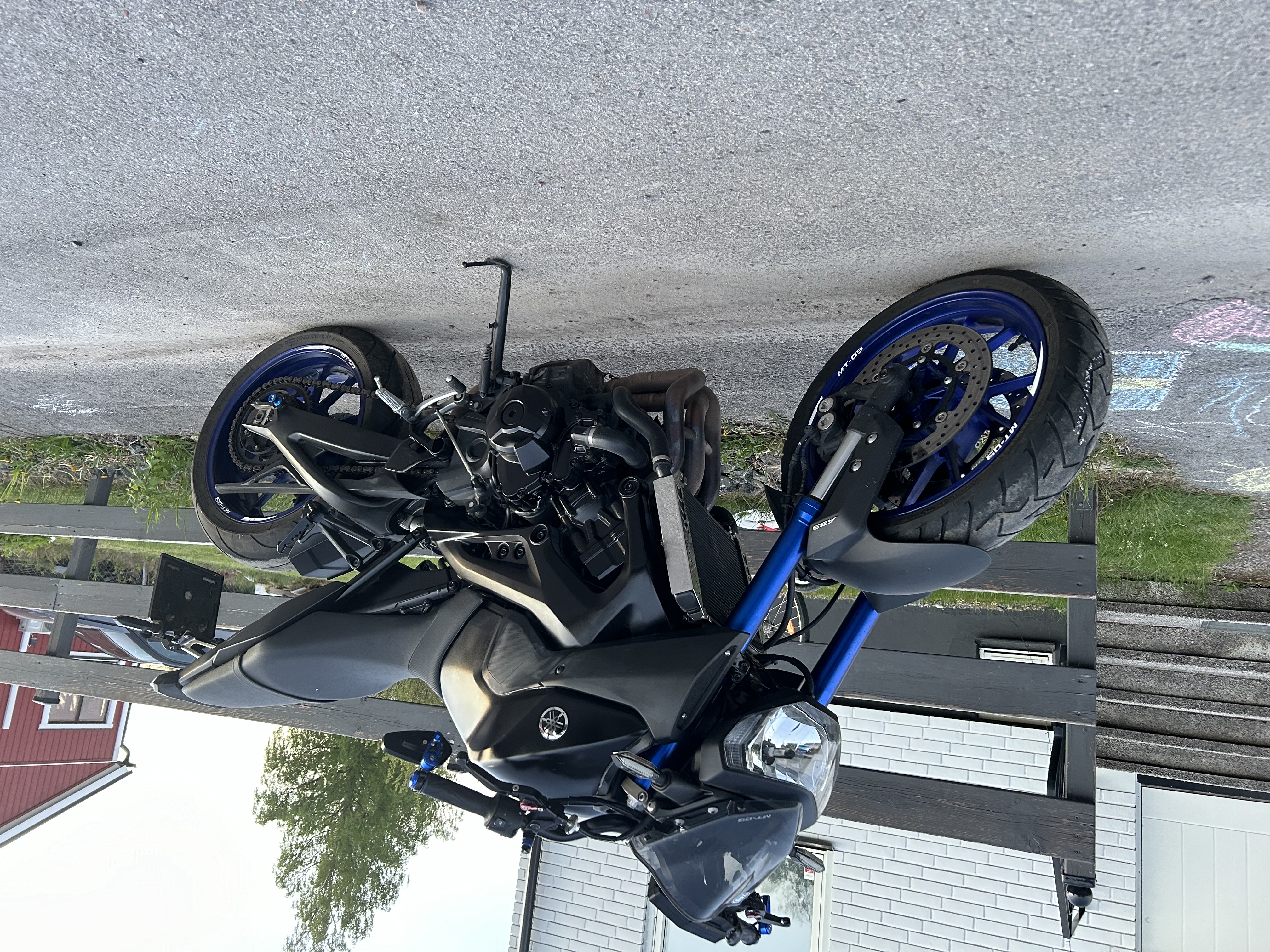 Yamaha mt09 uthyres (perfekt för uppkörning)