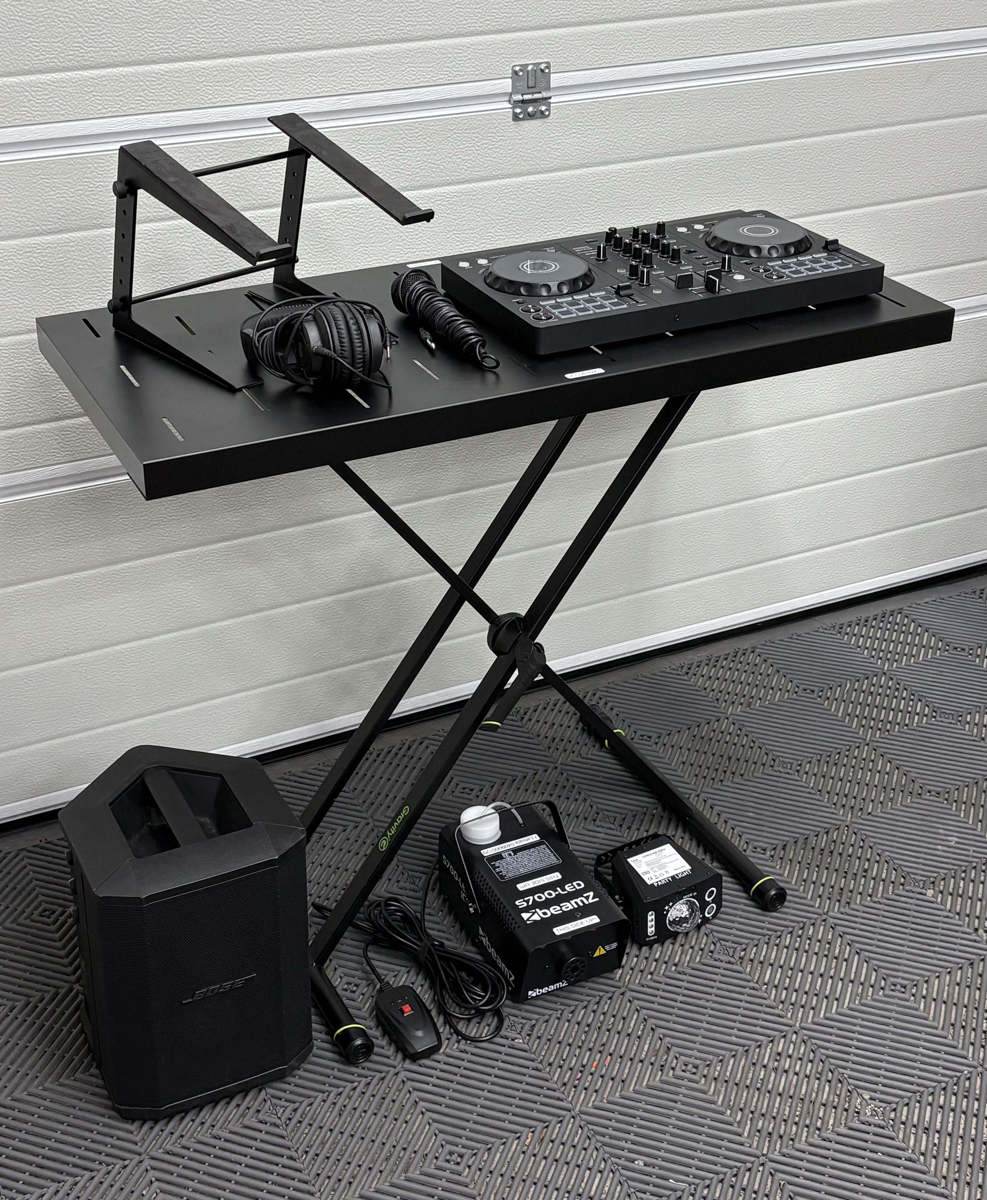 Kannettava bose / pioneer dj-setti