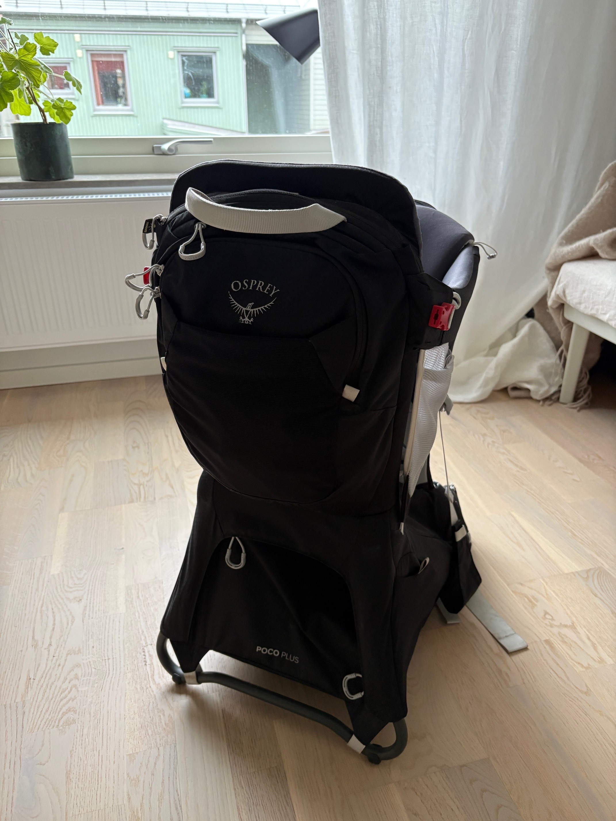 Osprey poco child carrier 