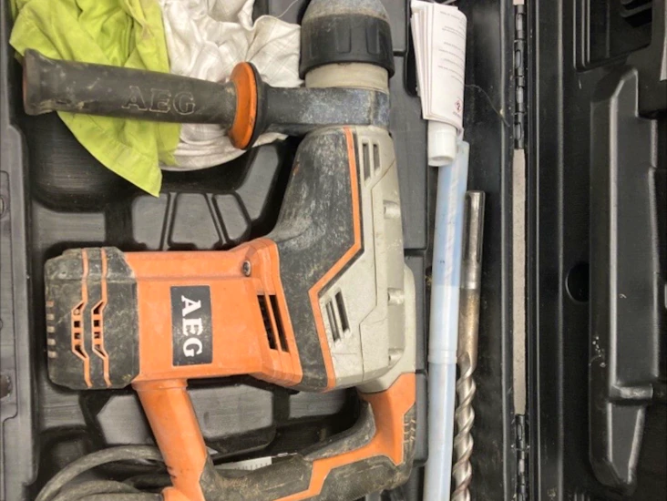 Stabil borrhammare för större och mindre jobb