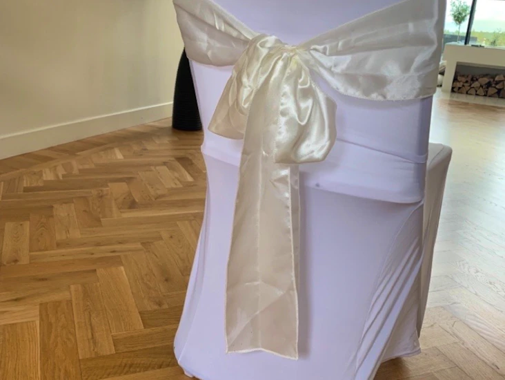 Stolsöverdrag + rosetter