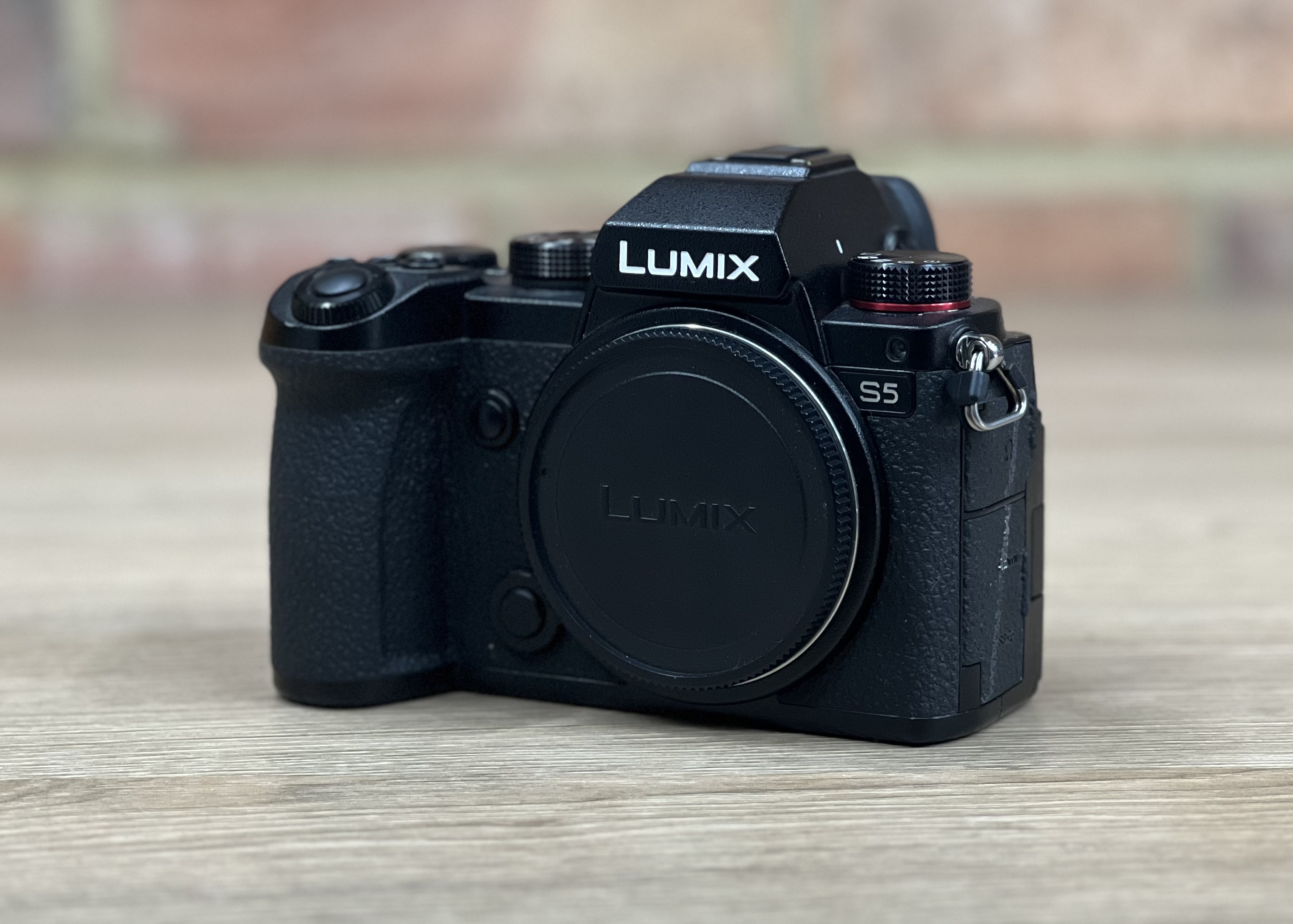 Panasonic lumix s5 and 20-60mm lens