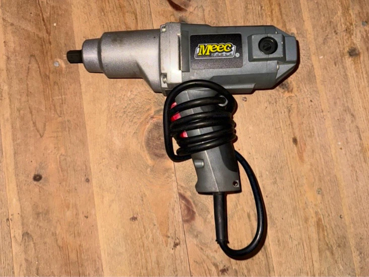 Mutterdragare 1/2" 325nm 900w