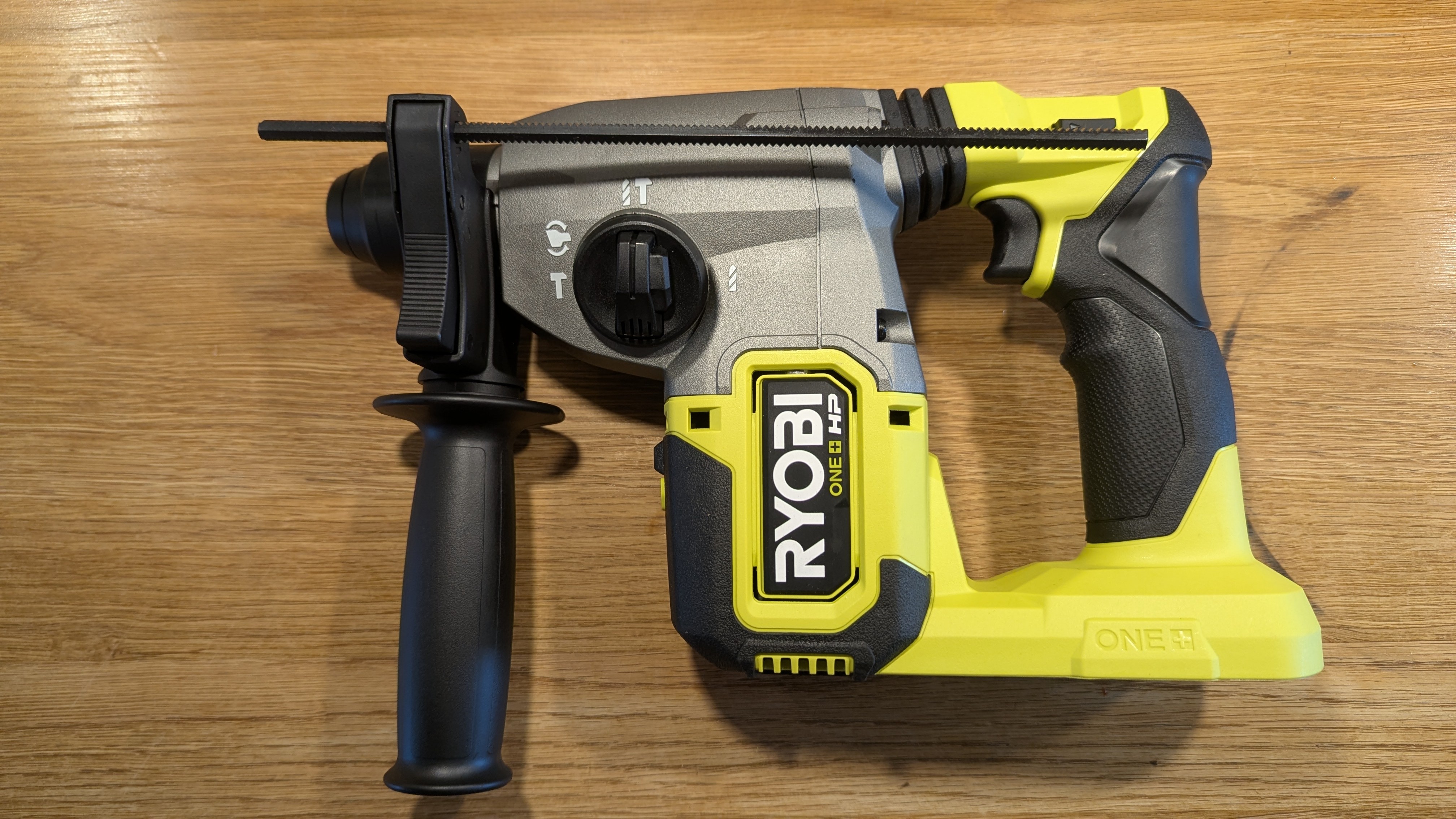 Ryobi one+ hp borrhammare