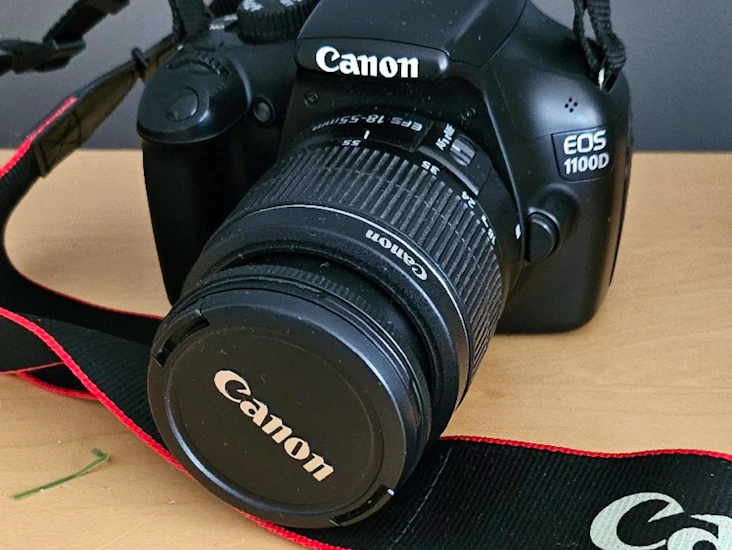 Canon eos 1100d