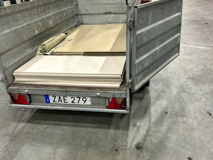 Släp med kåpa benderup totalvikt 1000kg