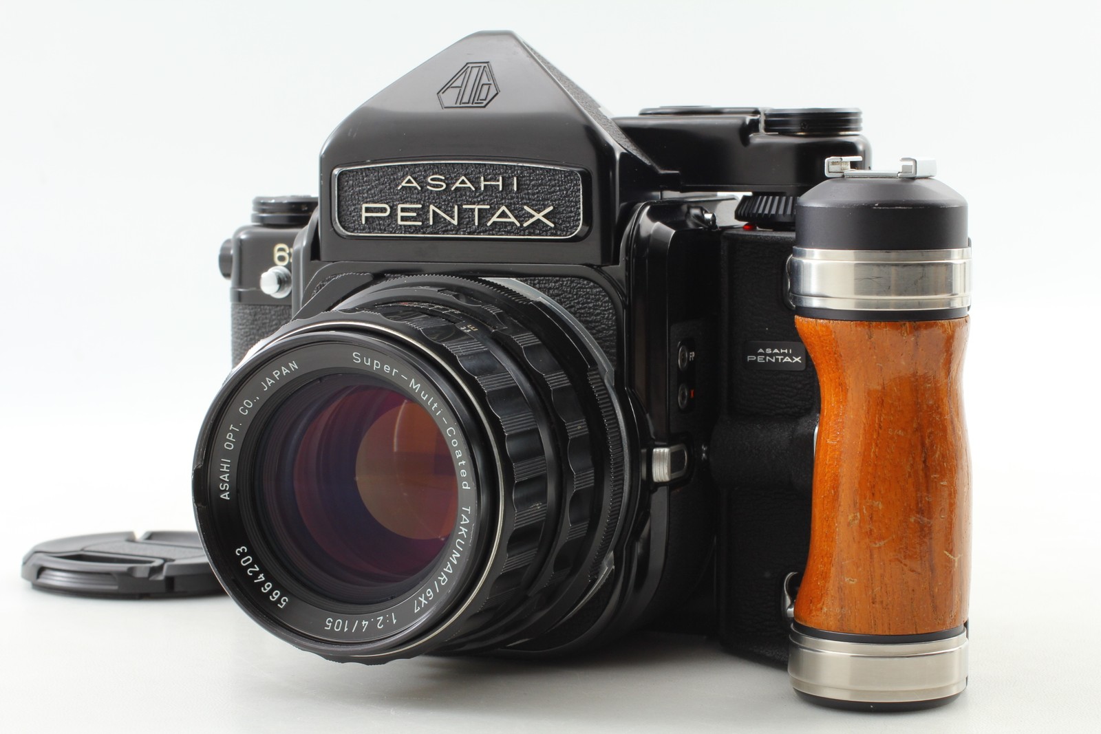 Asahi pentax 6x7 ttl medium format 105mm f/2.4 wood grip japan