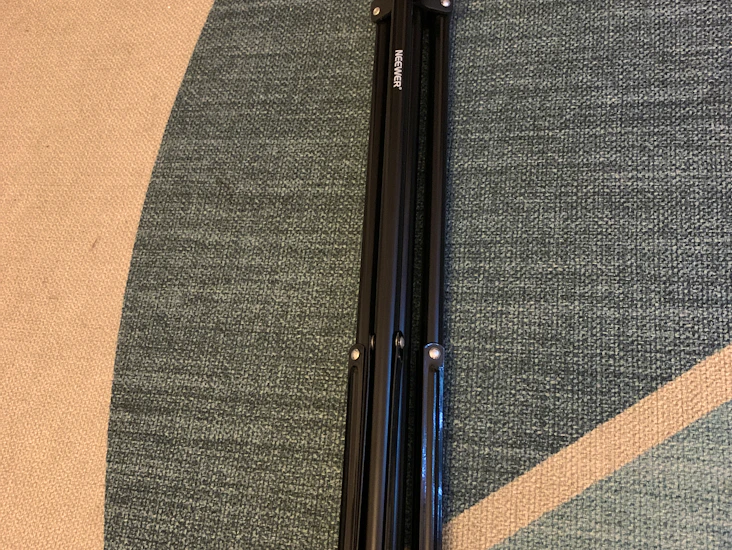 Neewer collapsible metal photography light stand with inner spring cushion, 1/4" screw, and carrying bag for lights, reflectors, softboxes, backgrounds