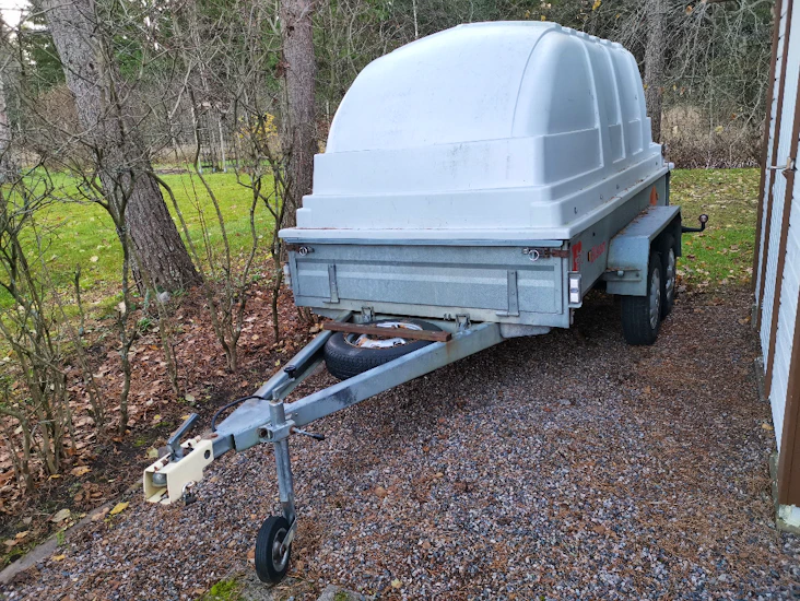 Respo telikärry kuomulla