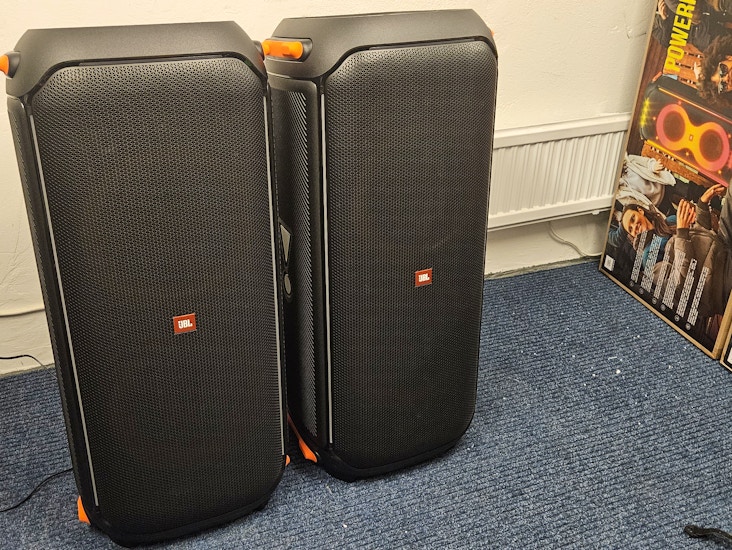 2xjbl partybox 710 + 2x mikrofoni