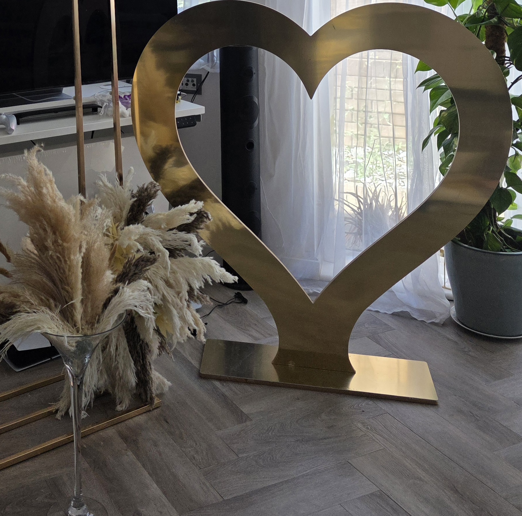 4ft mirrored gold heart delivery & collection 