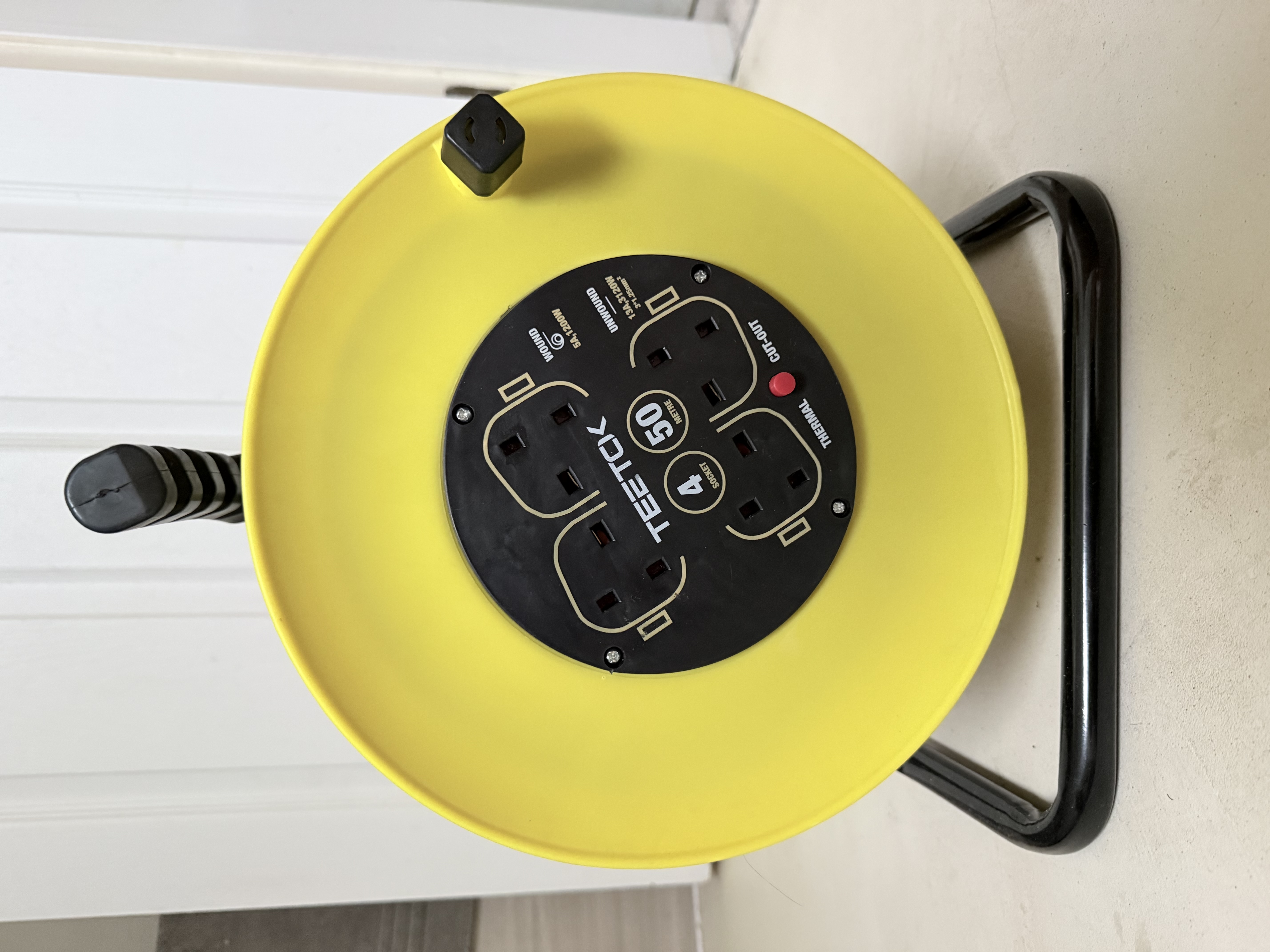 Heavy duty 50m extension lead reel - 4 sockets - thermal cut-out