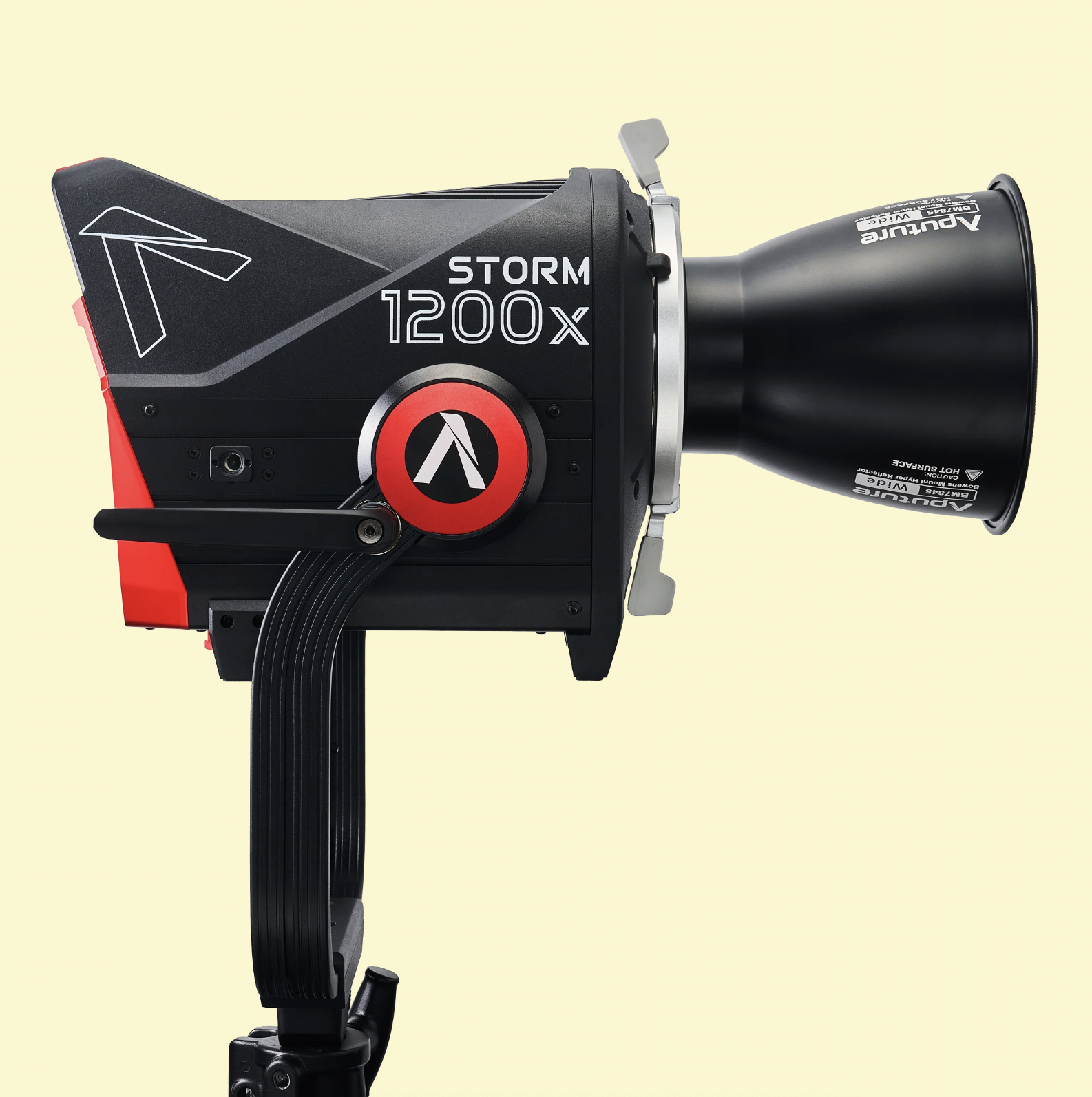 Aputure storm 1200x led light