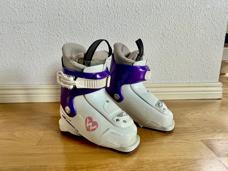 Barnpjäxor storlek 25–27 (mp 160–175)