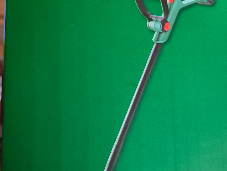 Lett batteridrevet kantklipper bosch