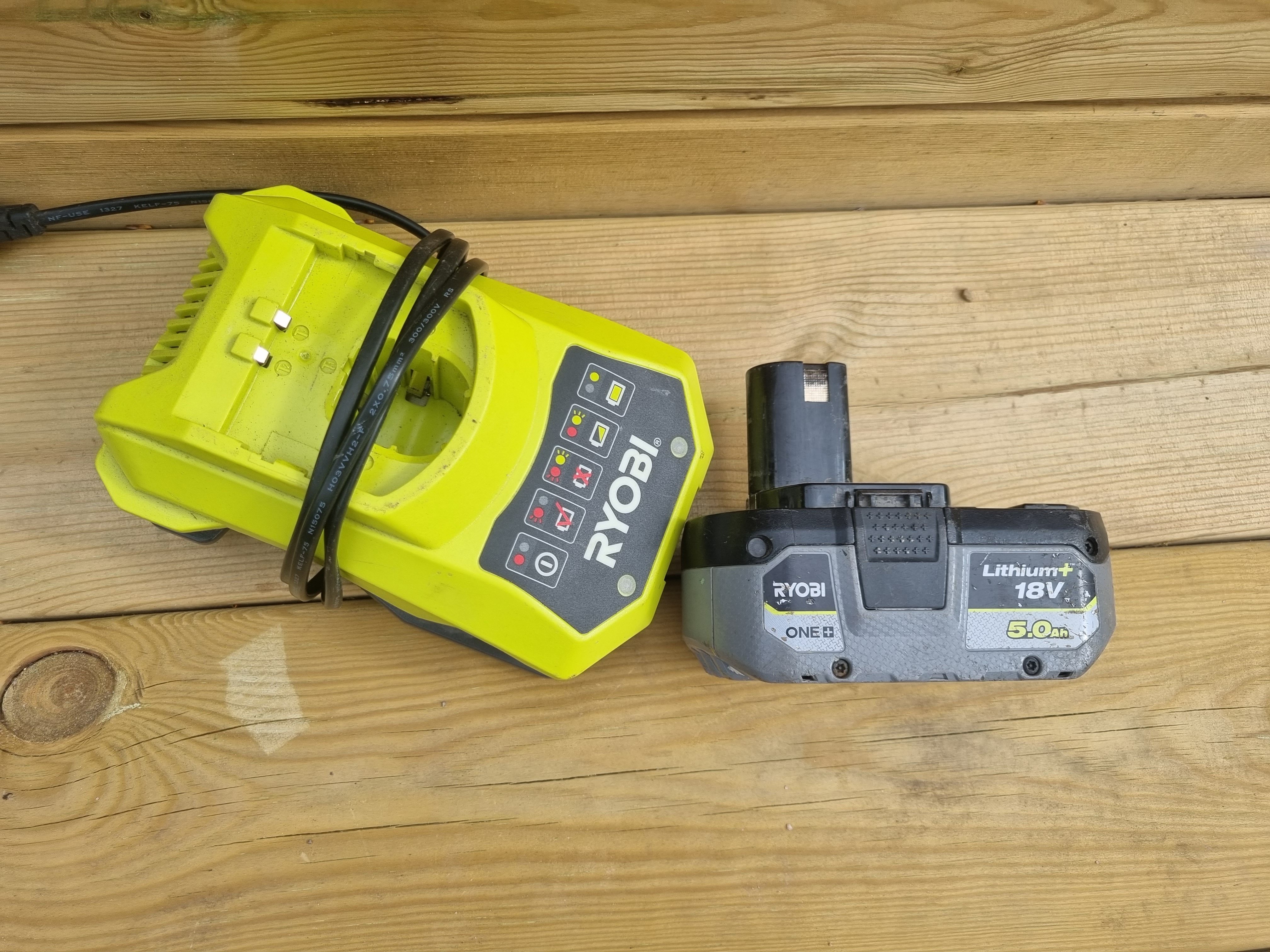 Ryobi batteri 5ah+ laddare