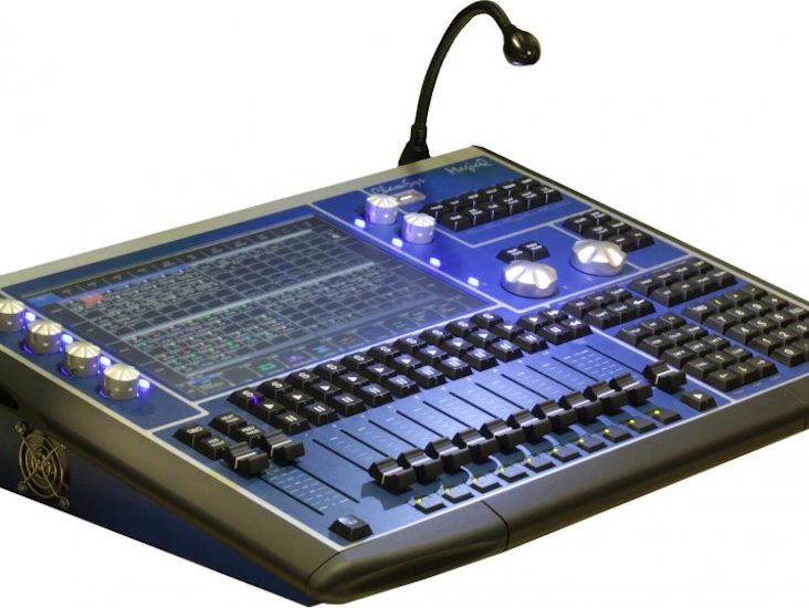 Chamsys mq80 - 48 universe