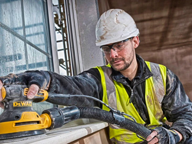 Dewalt slipemaskin utleie