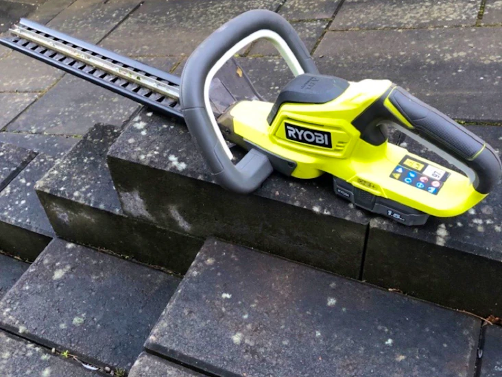 Häcksax batteridriven