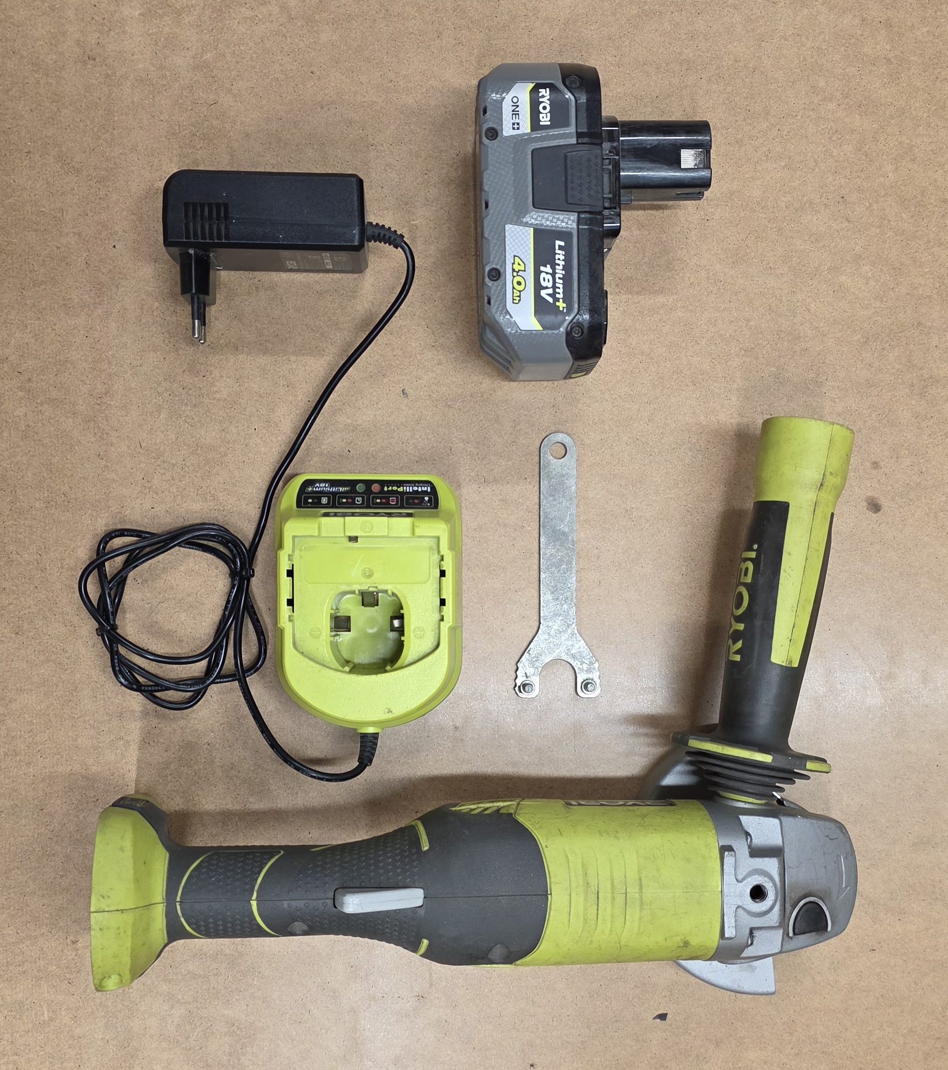 Ryobi - vinkelsliper 