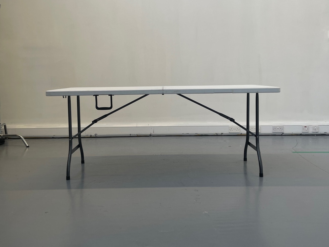 6ft folding trestle table