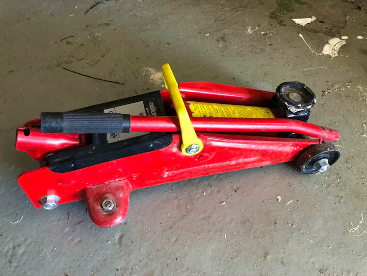 Domkraft för upp till 2 ton