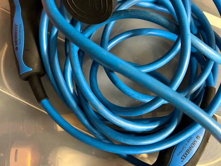 Lång laddkabel typ 2