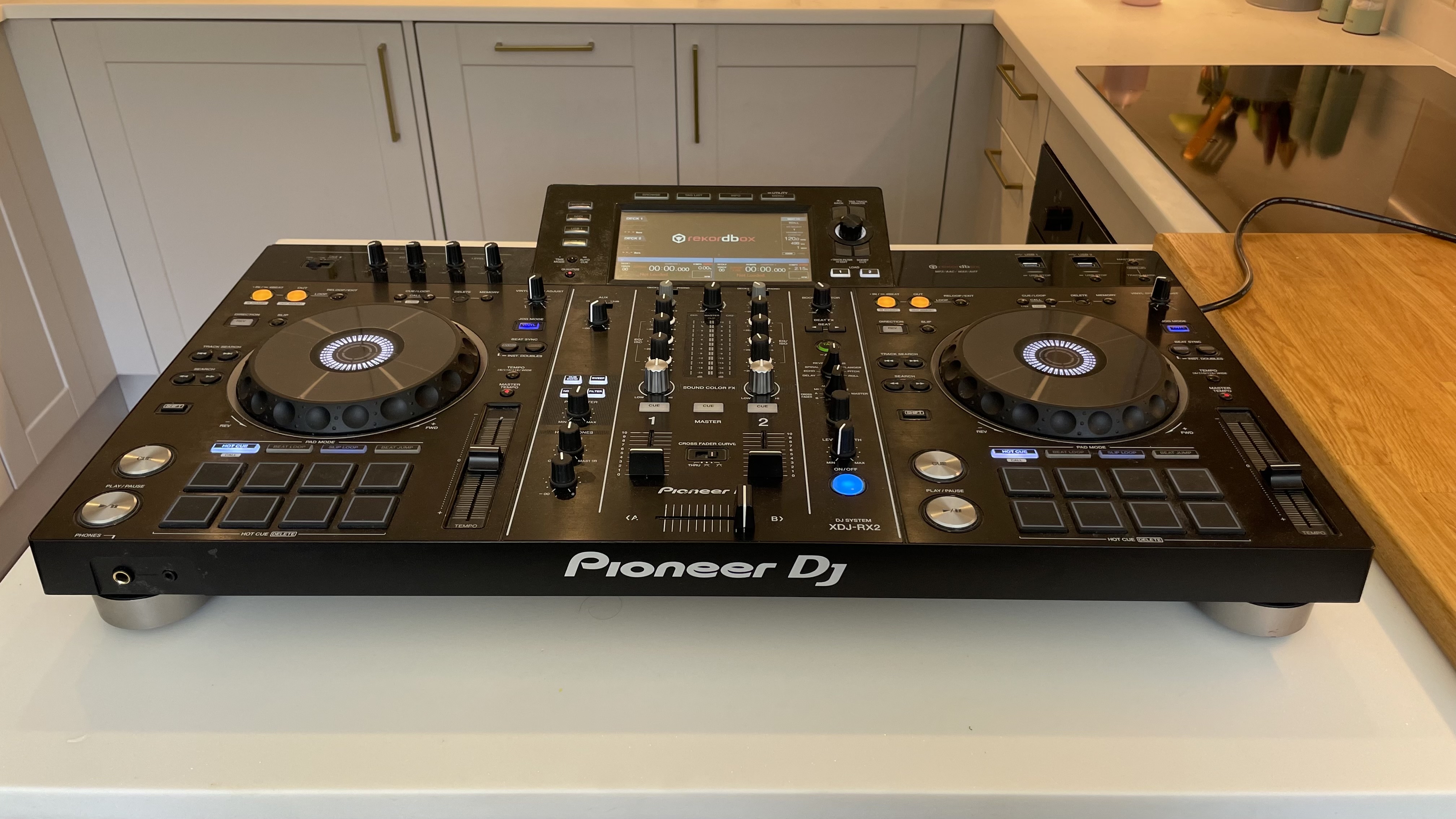 Pioneer xdj rx2 all in one dj setup + delivery