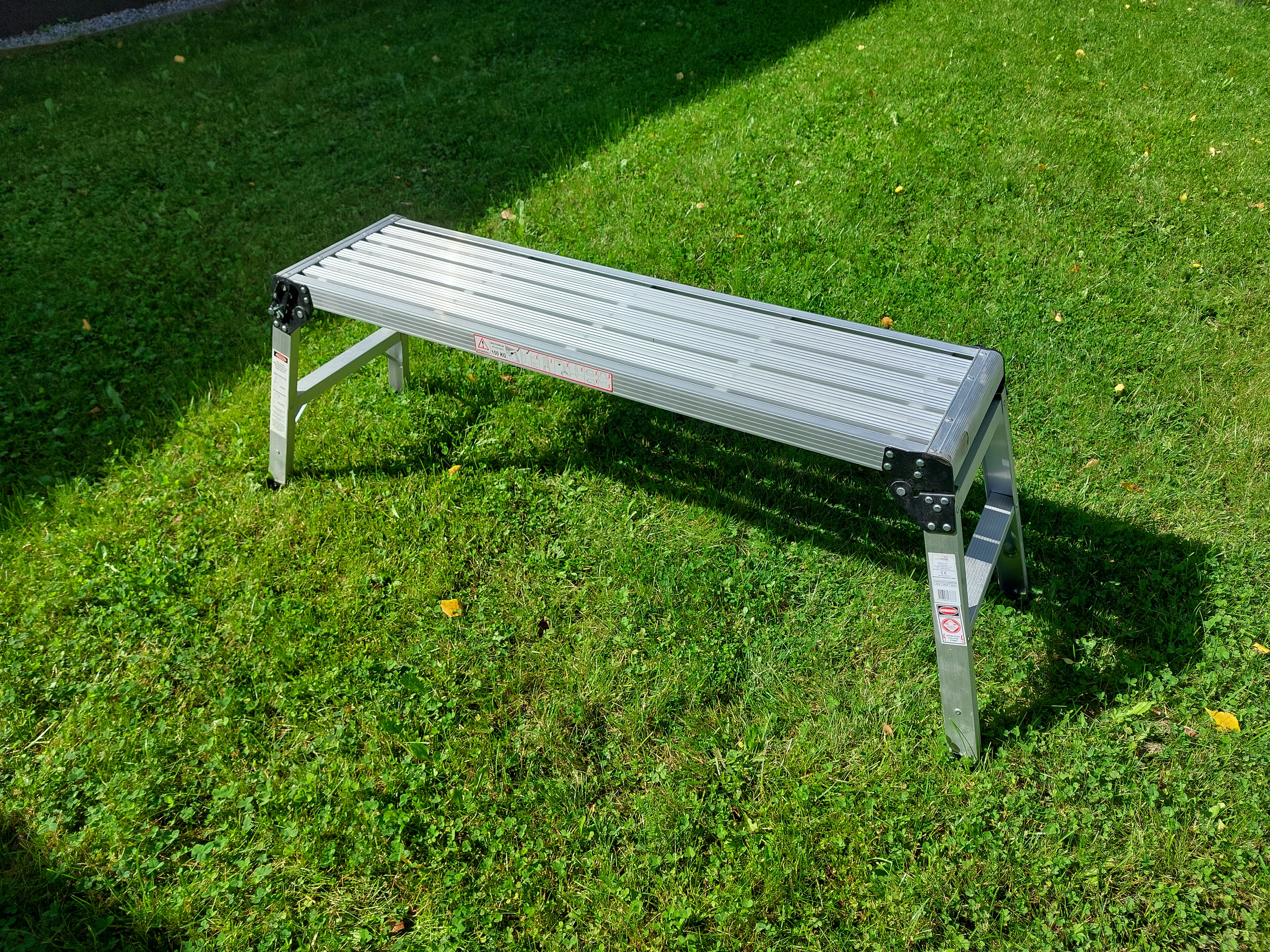 Työtaso / työskentelytaso / pukki