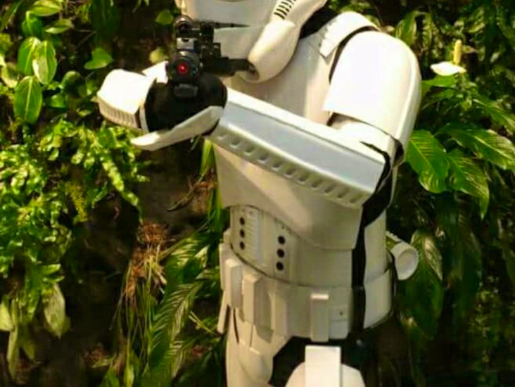 Hyr en stormtrooperdräkt