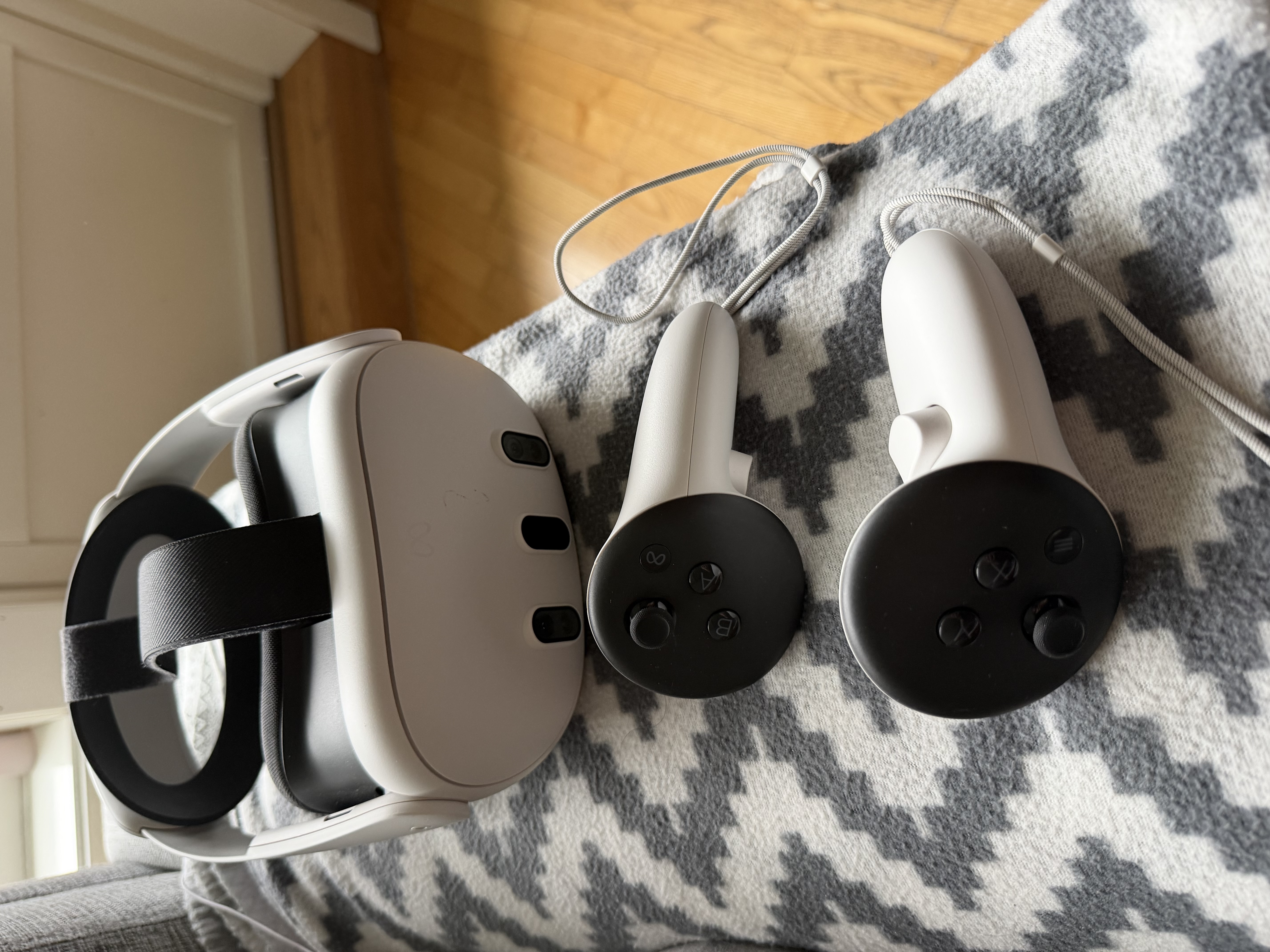 Meta quest 3 – alt-i-ett vr-opplevelse – billig leie!