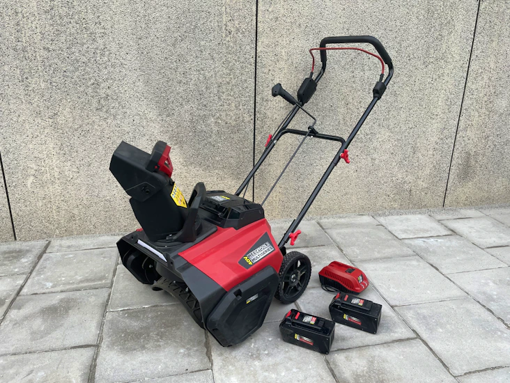 Batteridriven snöslunga med 2st 4ah batteri och laddare