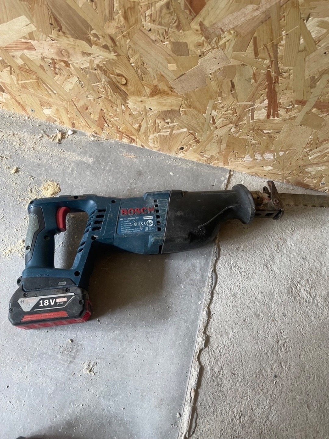 Bosch gsa 18v tigersåg 