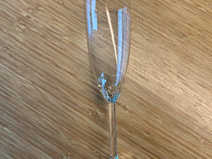 30 champagneglass