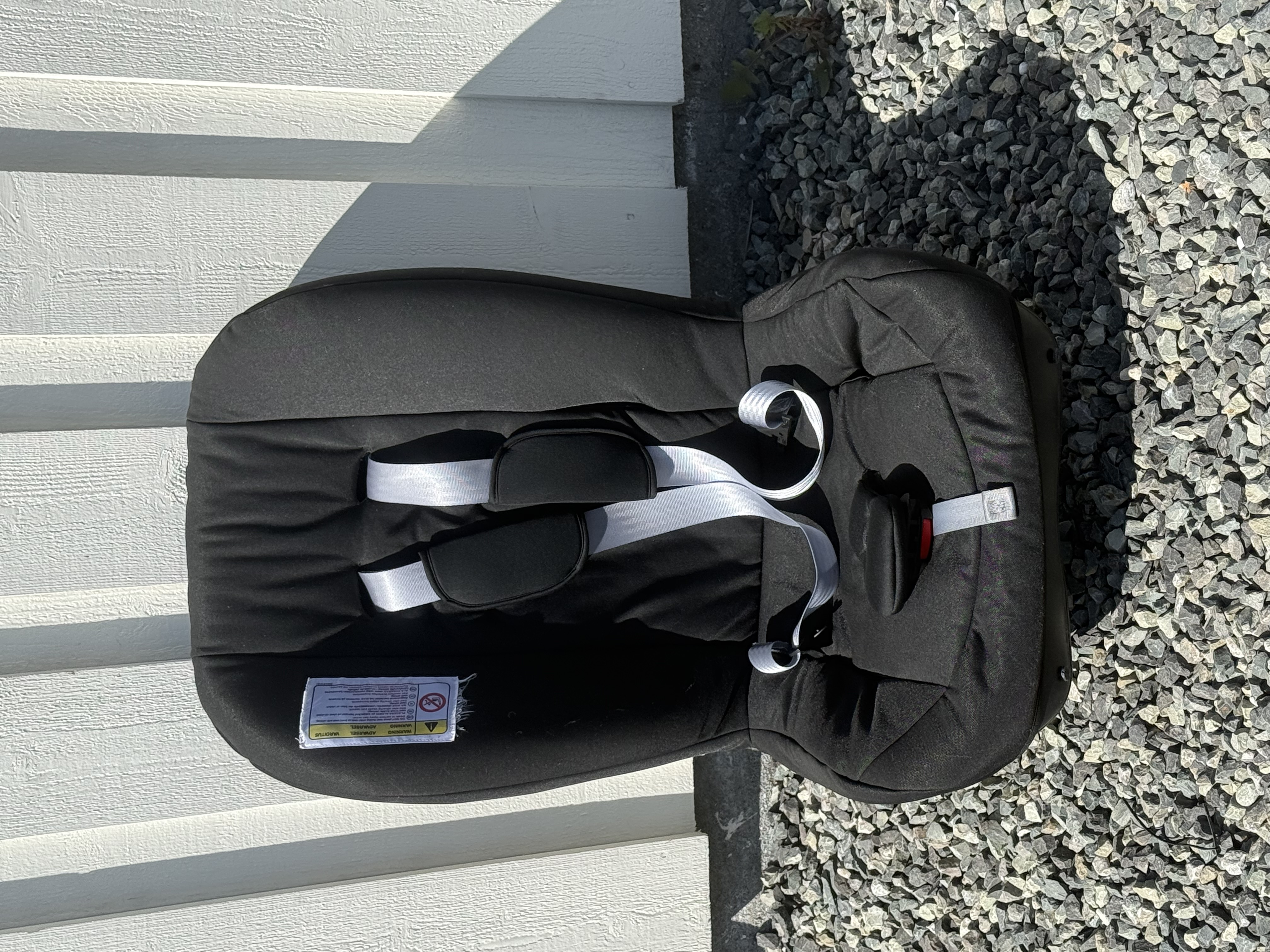 Britax two-way – bakovervendt bilstol til leie
