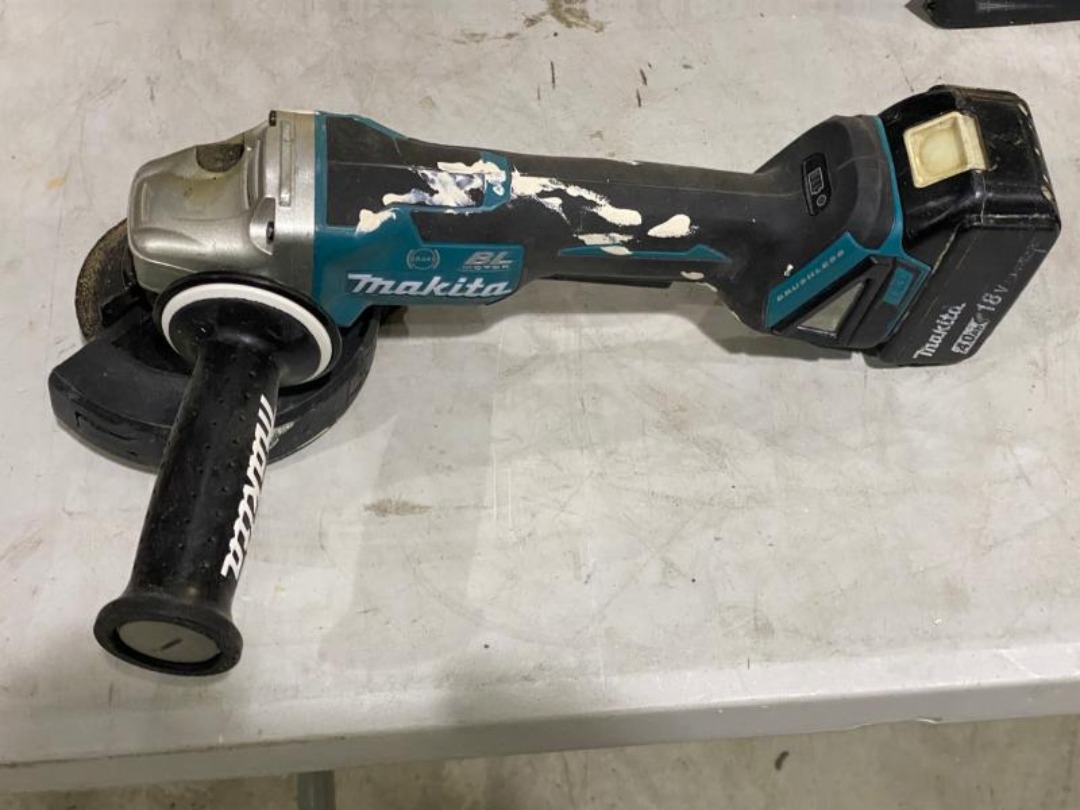 5"vinkelsliper makita 18v til leie