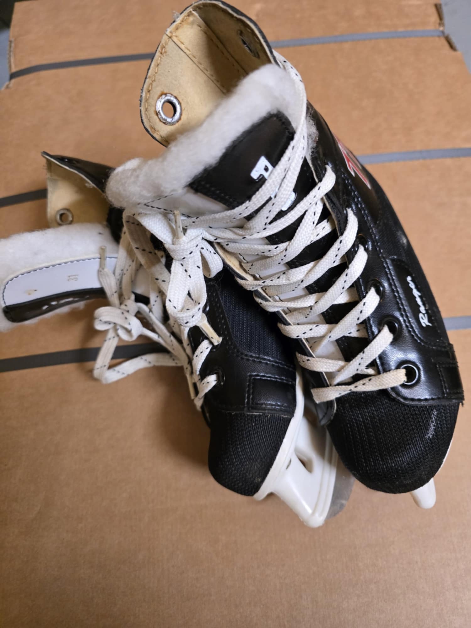 Hockeyskøyer. str 31