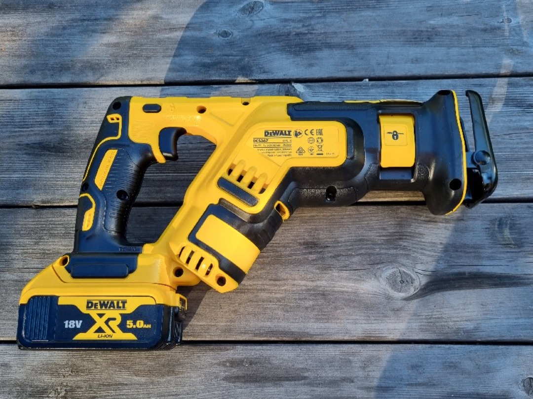 Dewalt bajonettsag