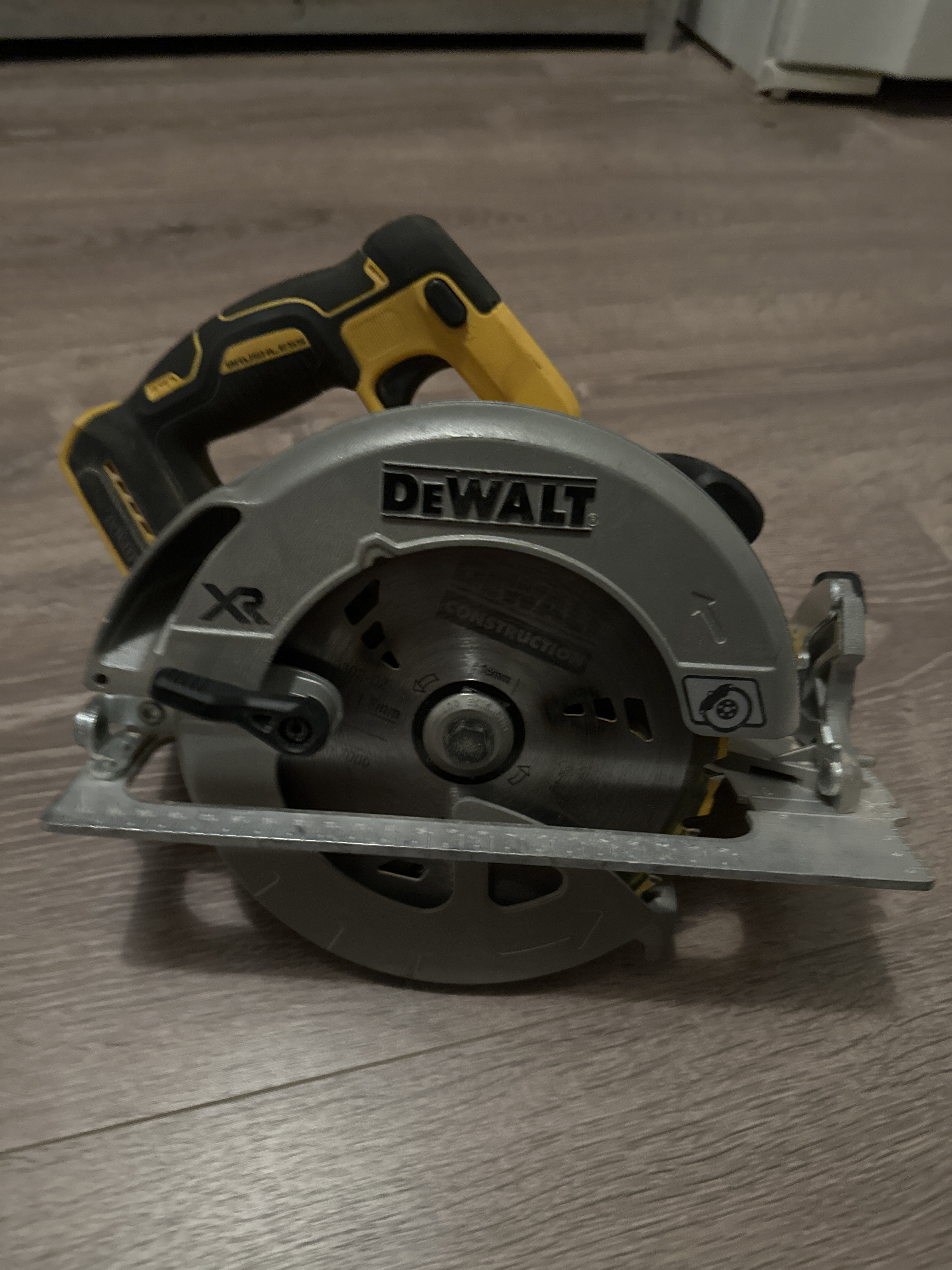 Dewalt sirkelsag