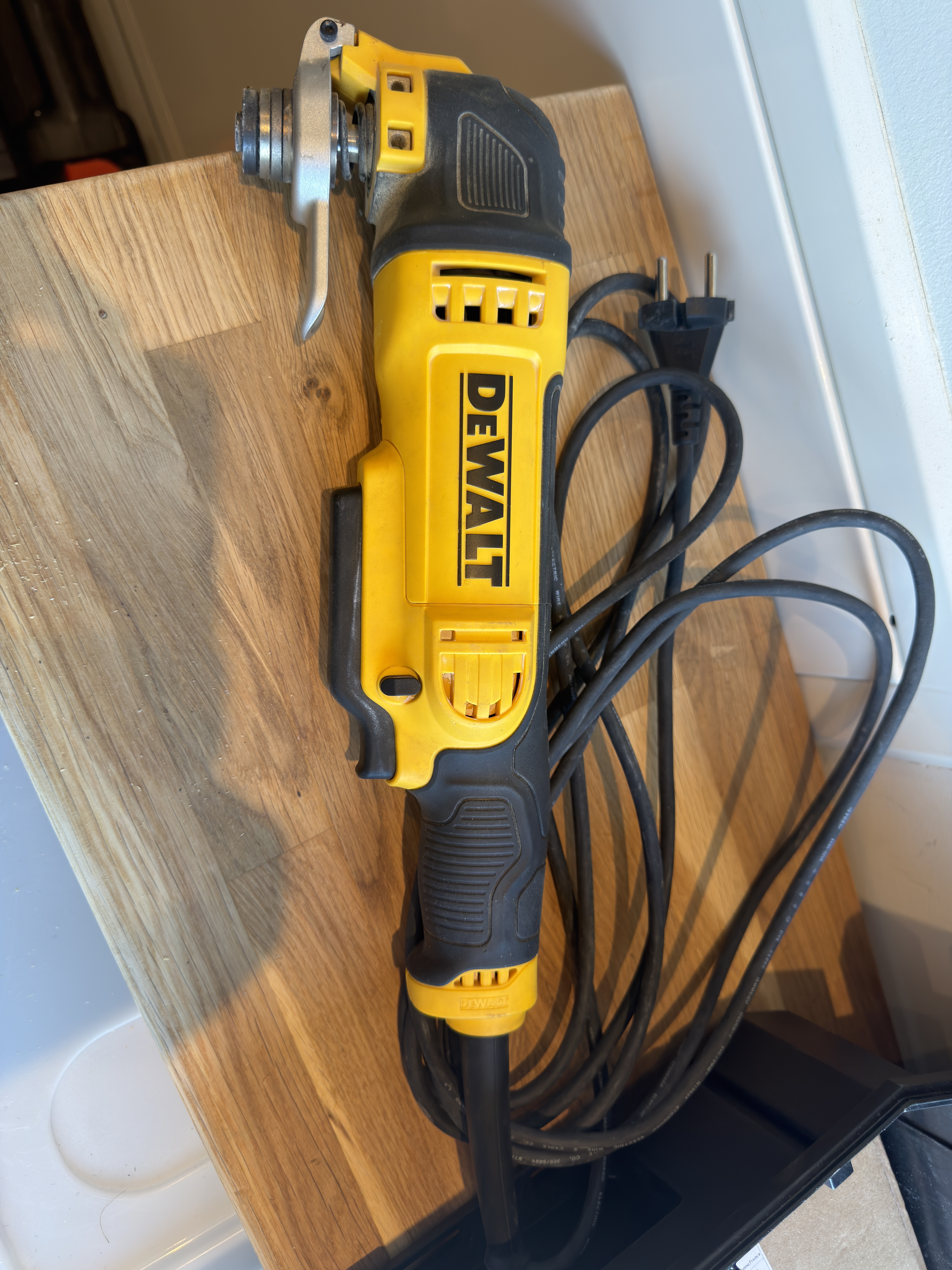Dewalt multiverktyg – nätdrivet