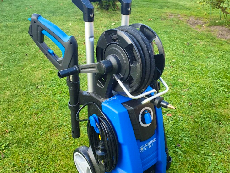 Nilfisk med många tillbehör