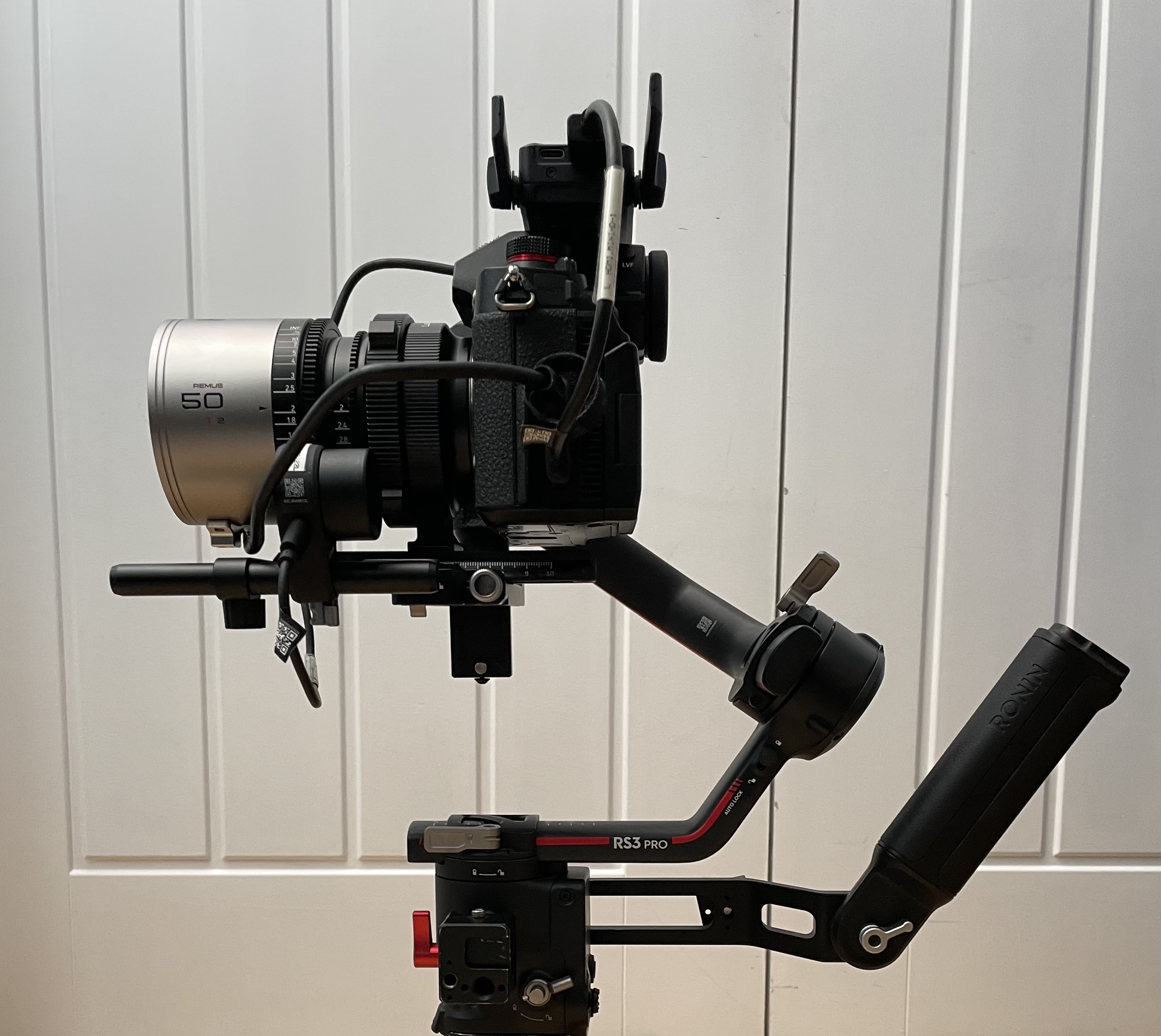 Anamorphic gimbal shooting kit: dji rs 3 w/3d focus, panny s1h & blazar remus 1.5x lens