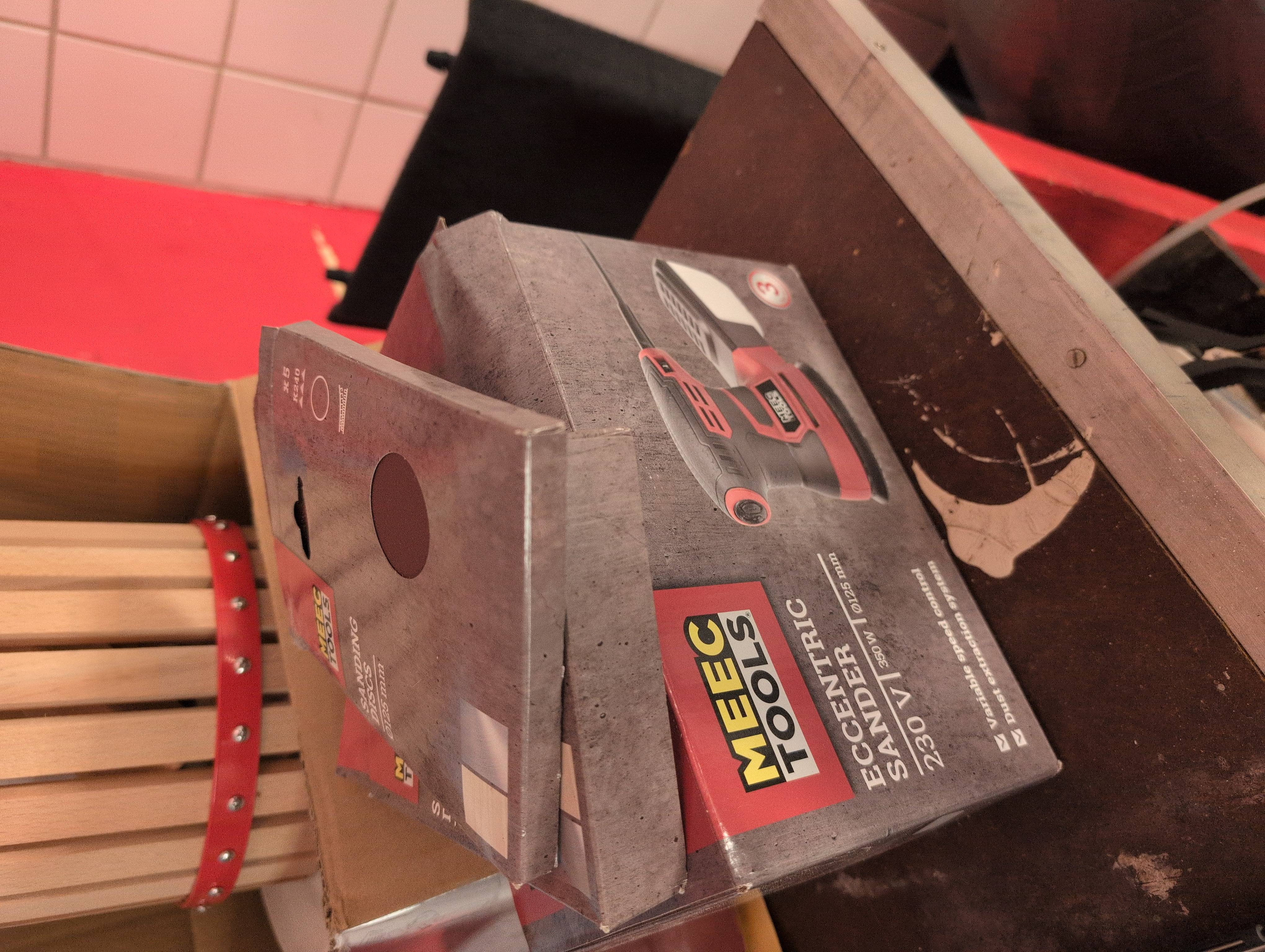 Excentrisk rondellslip ink. sandpapper