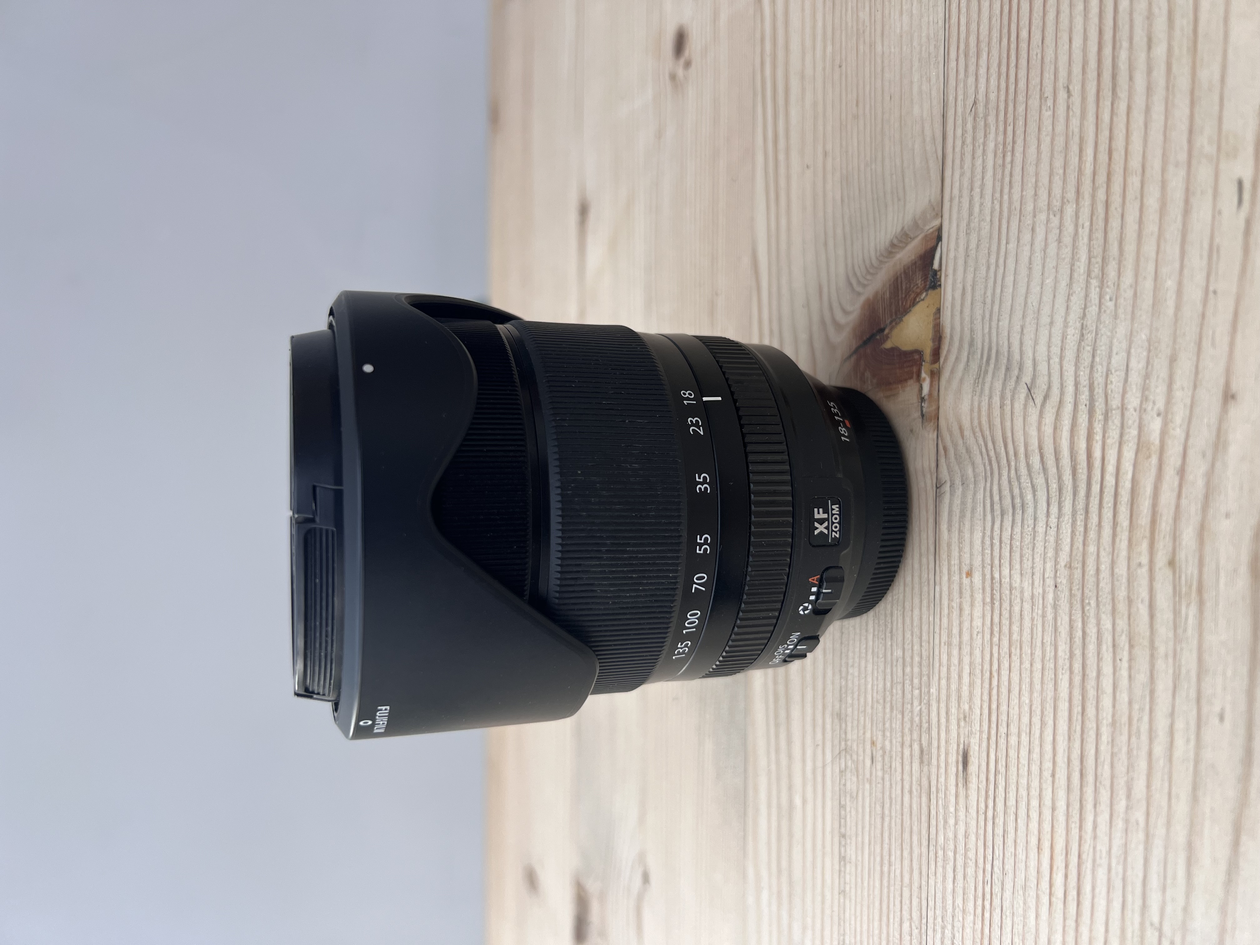 Fujinon  xf18-135mmf3.5-5.6 r lm ois wr