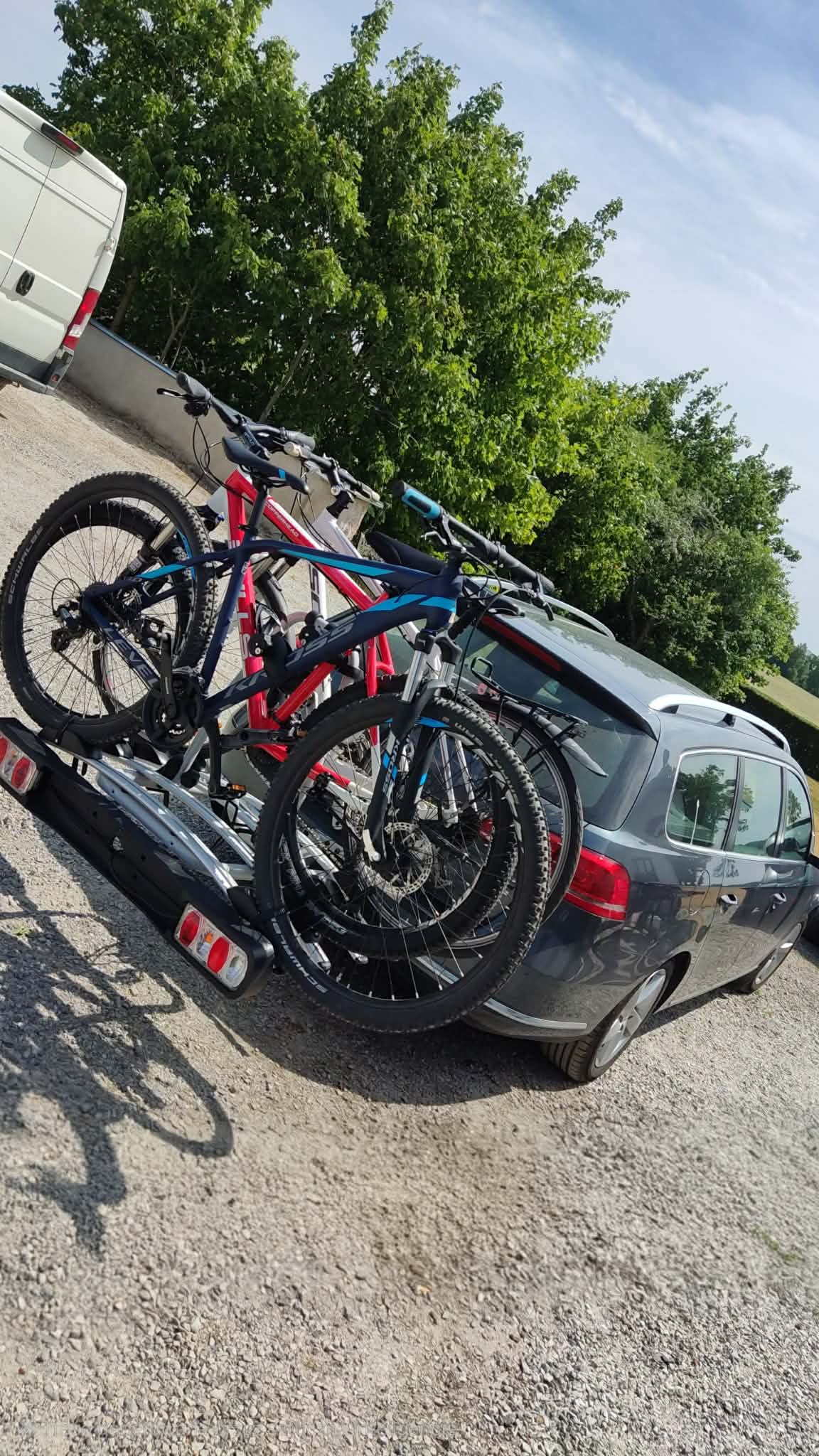 Cykelhållare för 4 cyklar med dragkrok 
