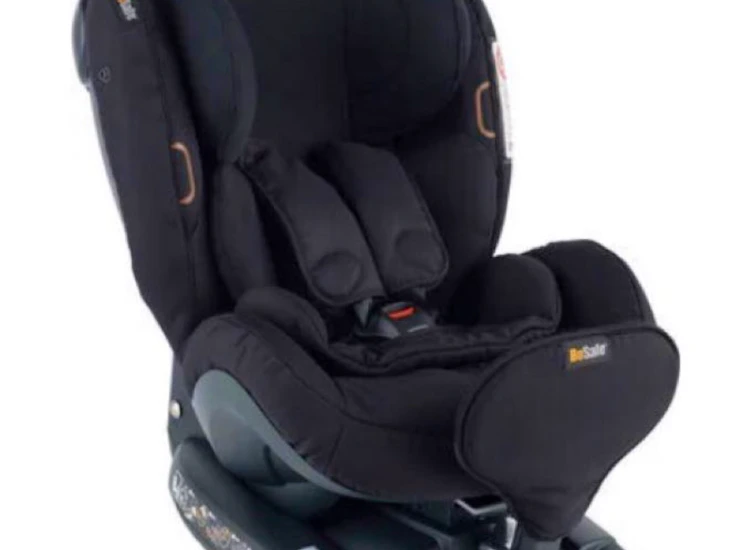 Bakåtvänd bilbarnstol besafe izi