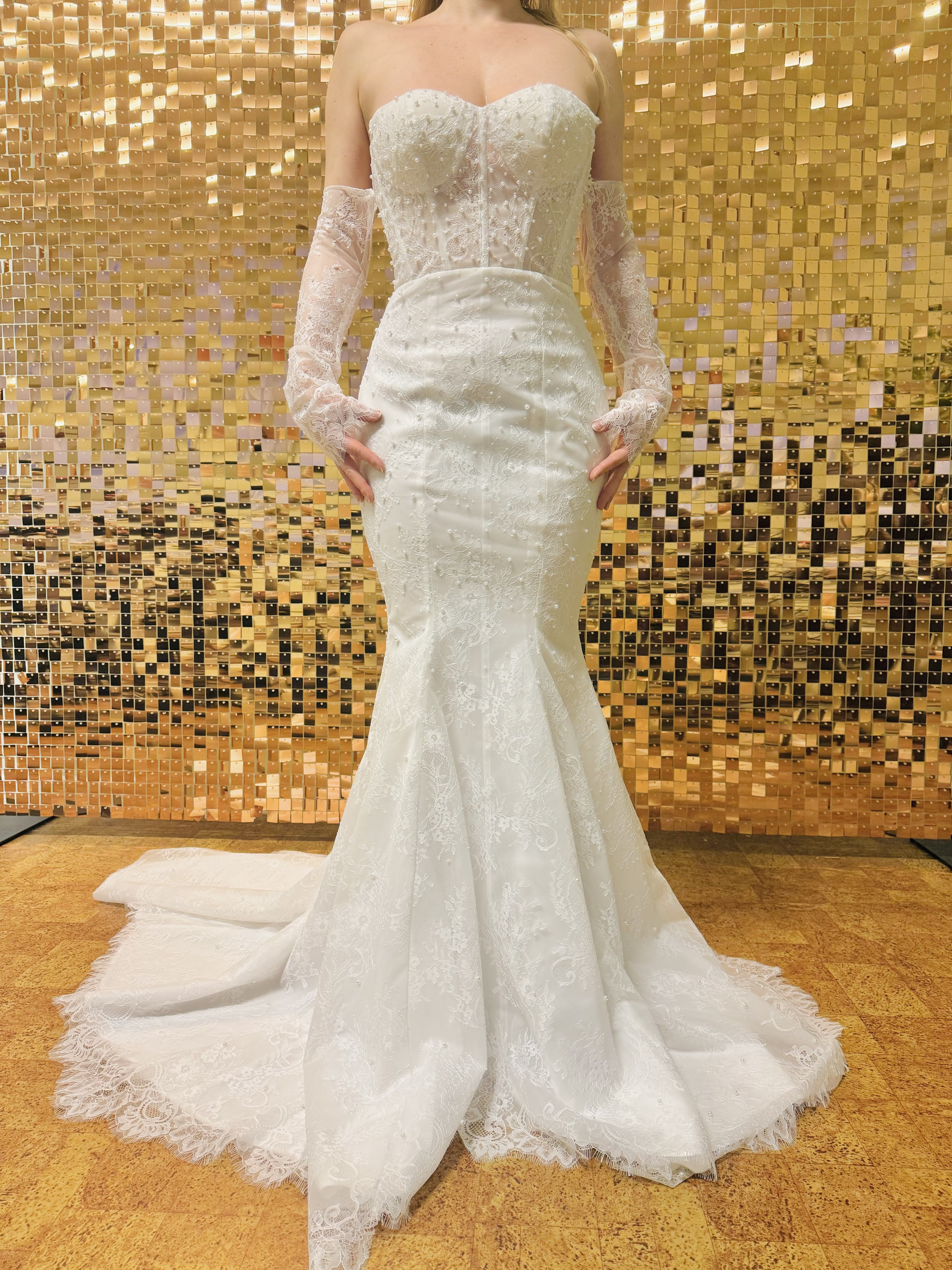 Brudekjole i sireneform (mermaid/havfrue) blonde