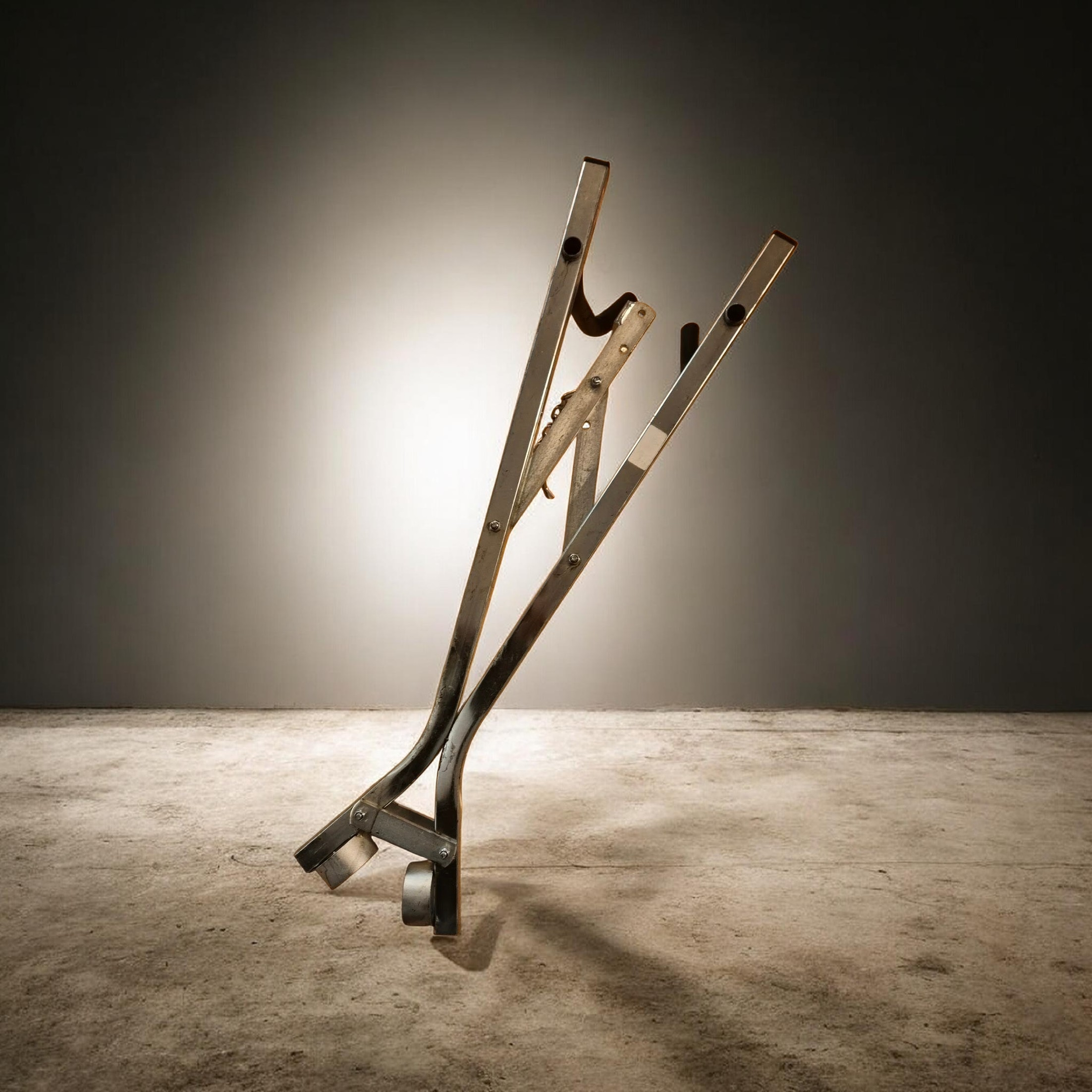 Vetokoukkuun kiinnitettevä jämäkkä pyöräteline