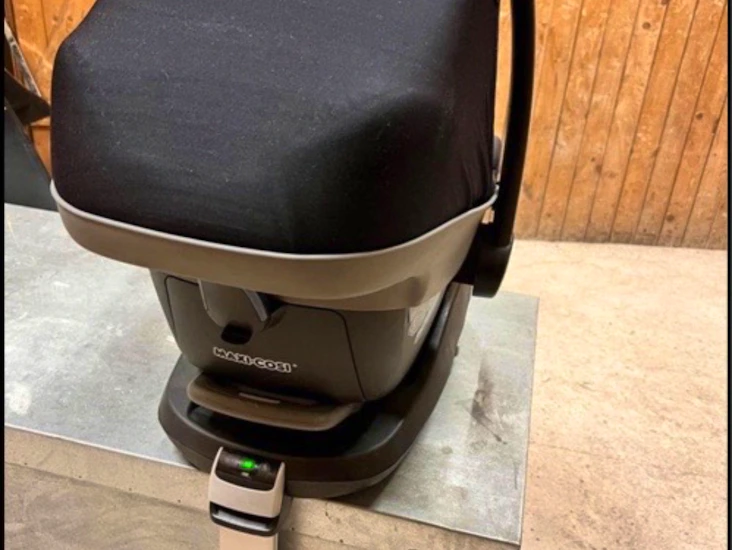 Maxicosi babyskydd/ bilbarnstol isofix 0-12