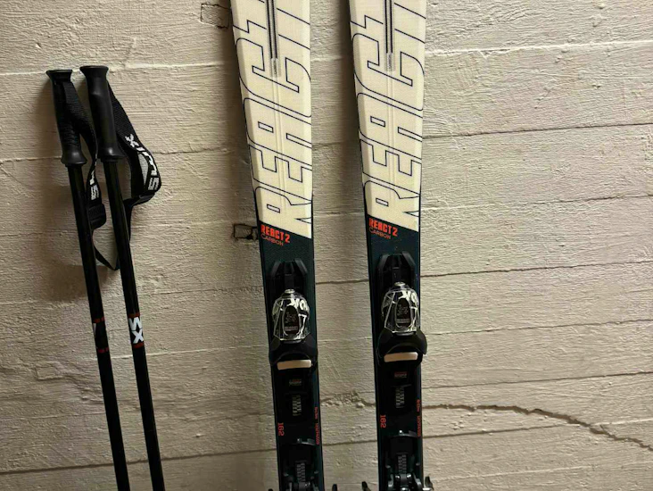 Slalåmski (carving), staver og støvler i str. 42-43